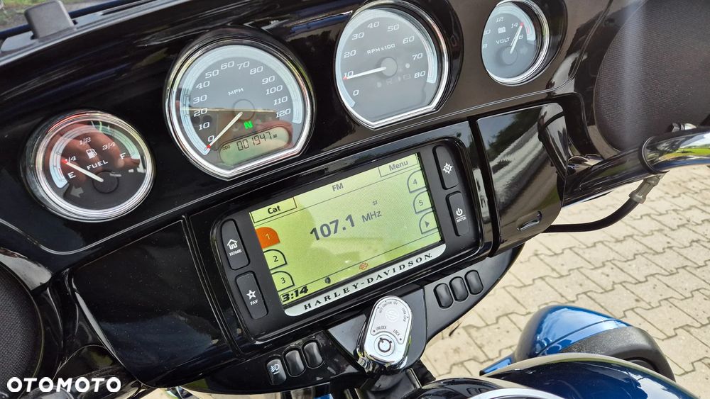 Harley-Davidson FLH Electra Glide - 14