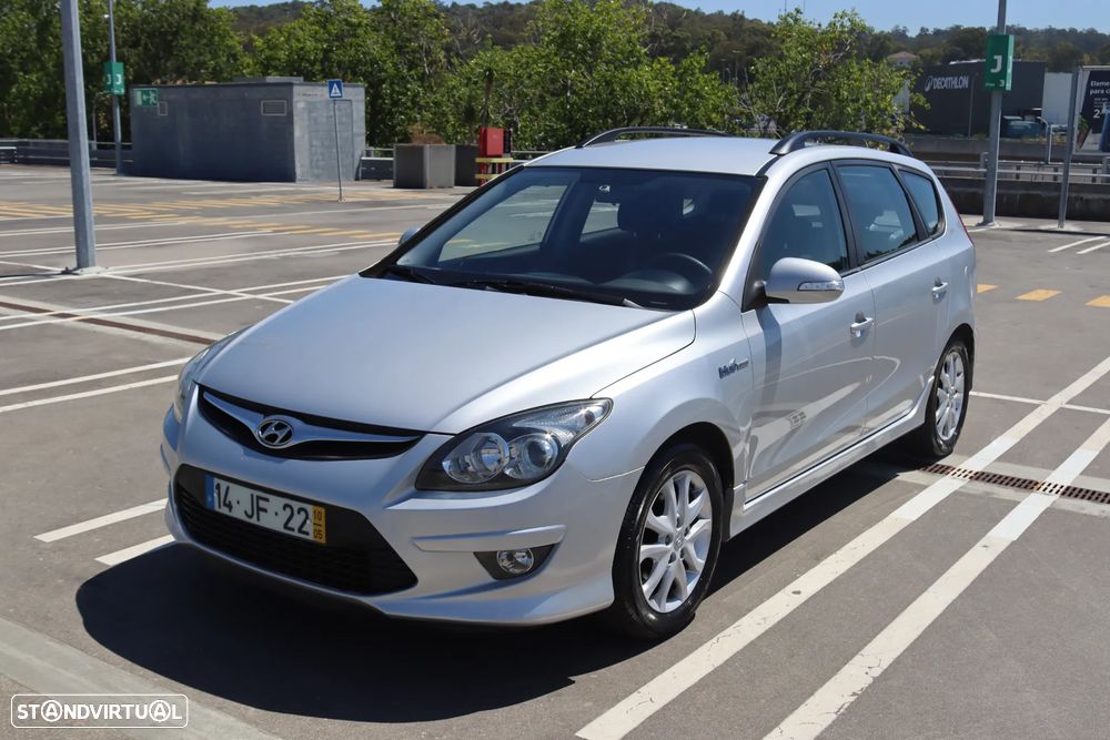Hyundai i30 CW 1.4 CVVT Blue Comfort - 1