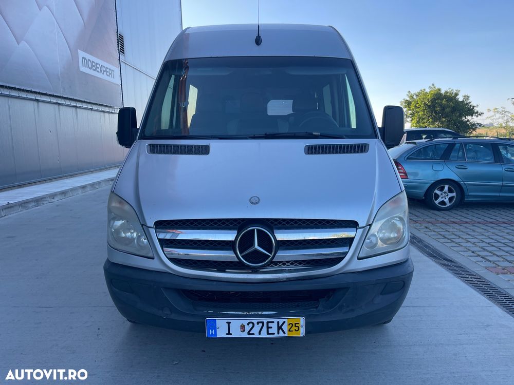 Mercedes-Benz Sprinter - 1