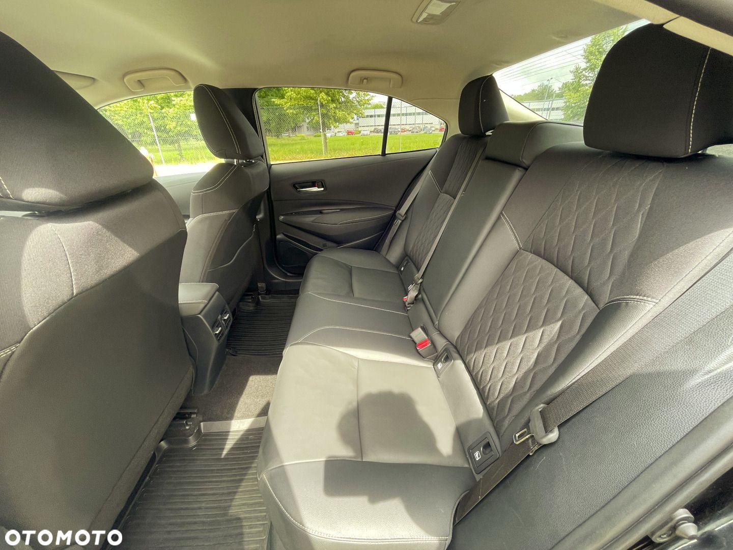 Toyota Corolla - 10