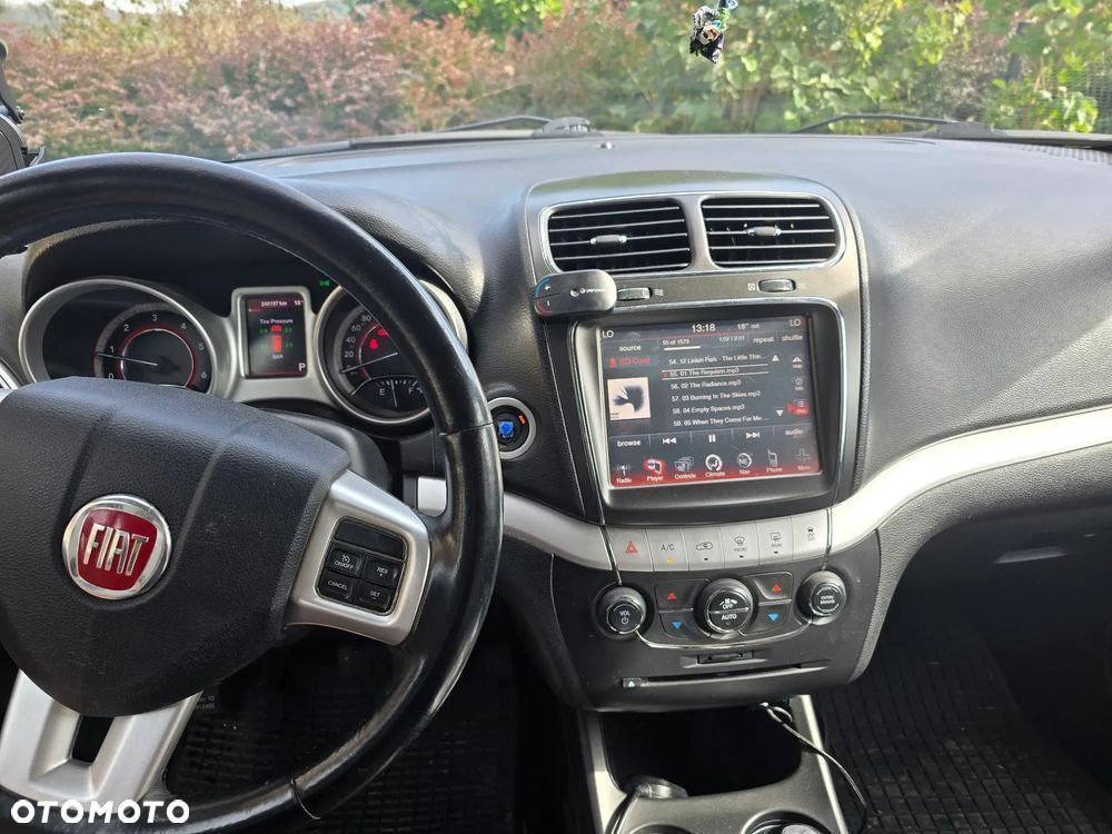 Fiat Freemont 2.0 Multijet 16V DPF Automatik Allrad Lounge - 10