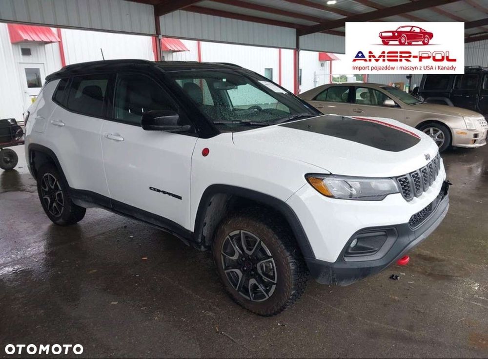 Jeep Compass - 1
