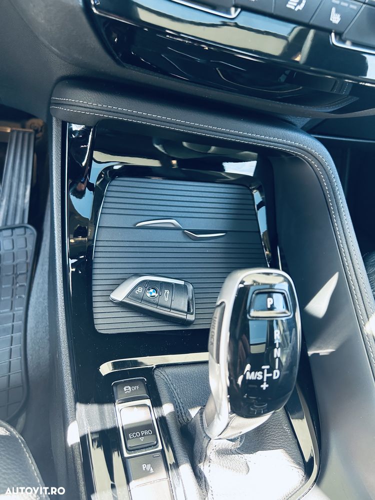 BMW X1 xDrive20i AT - 10