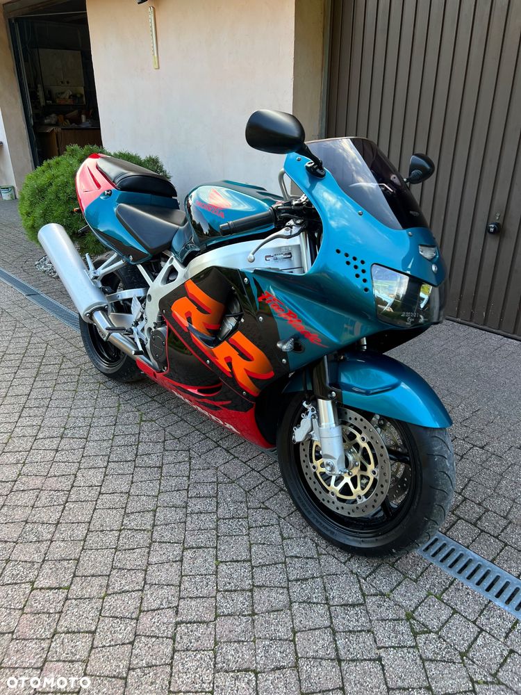 Honda CBR - 24