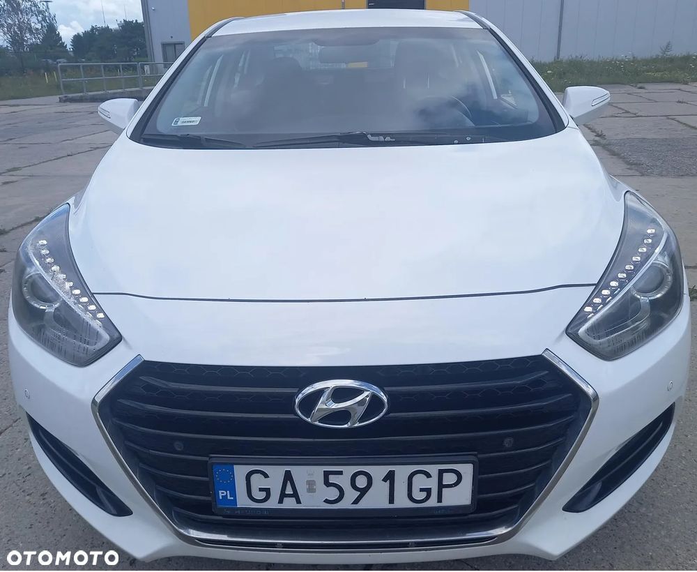 Hyundai i40 1.7 CRDi Comfort - 1