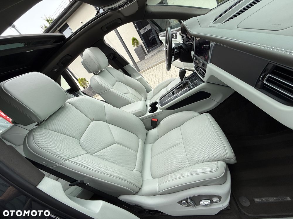 Porsche Macan - 27