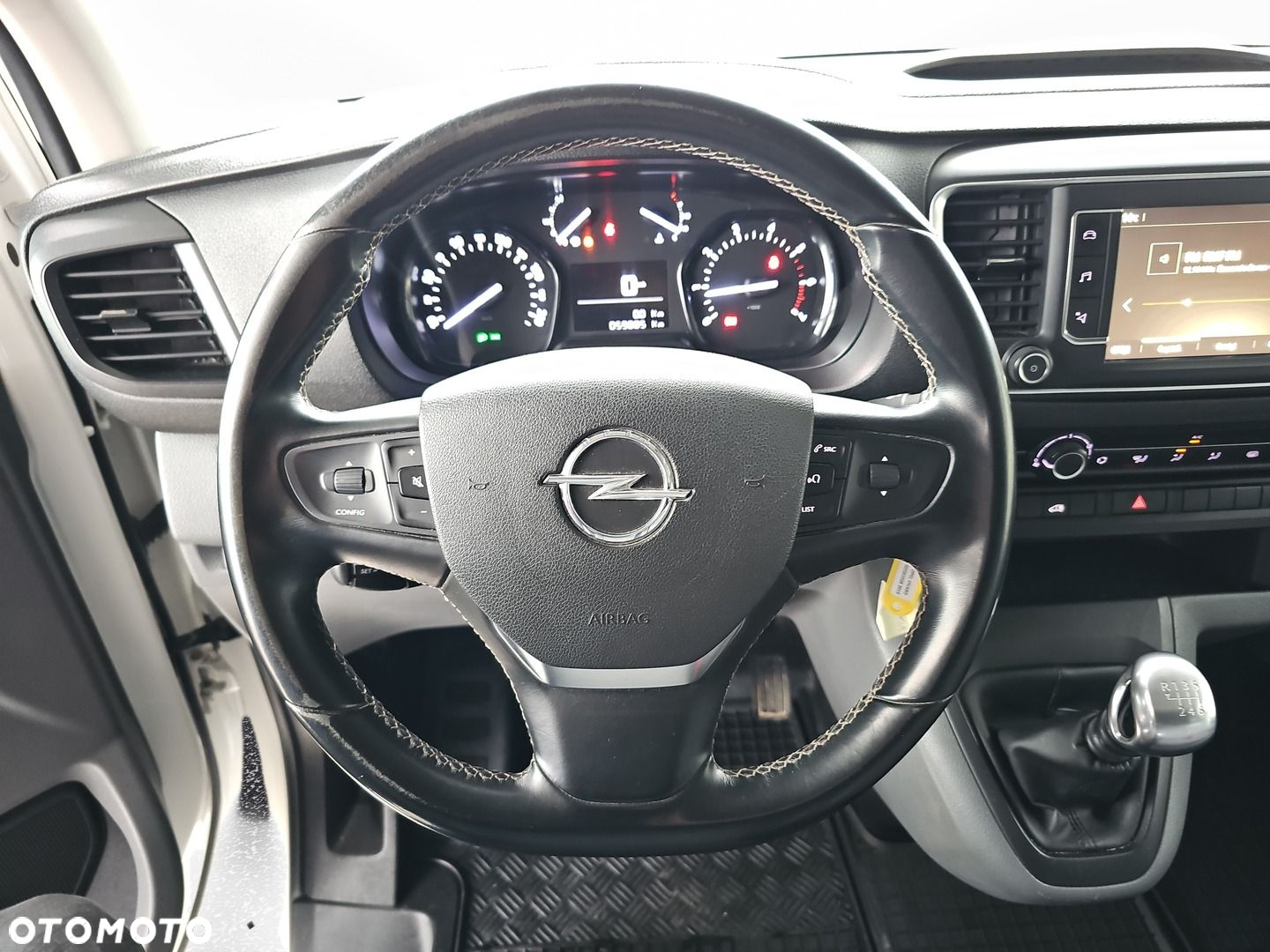 Opel Vivaro - 13