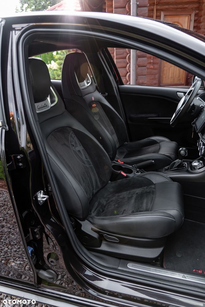 Alfa Romeo Giulietta 1750 TBi QV TCT - 25
