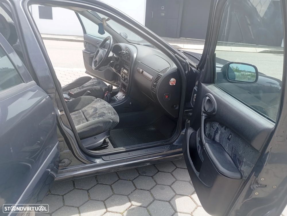 Citroën Xsara 1.4i Exclusive - 3