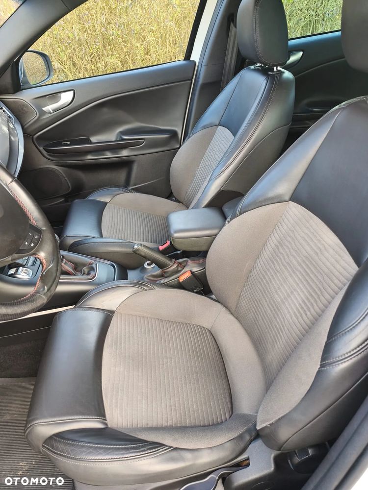 Alfa Romeo Giulietta 2.0 JTDM Exclusive - 19