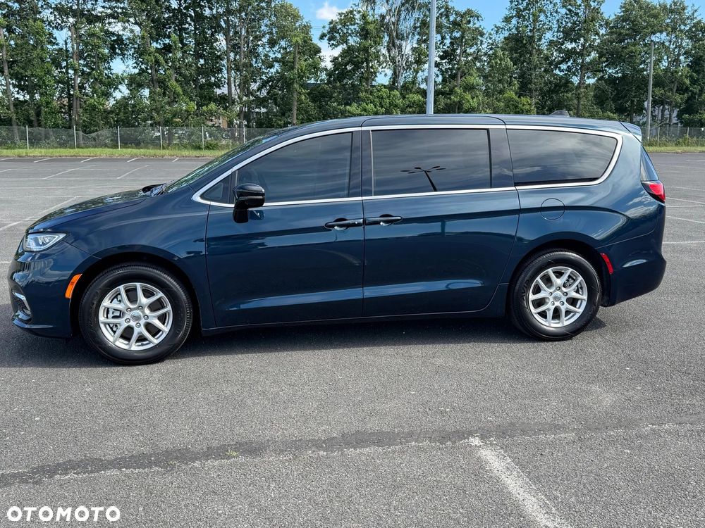 Chrysler Pacifica - 7