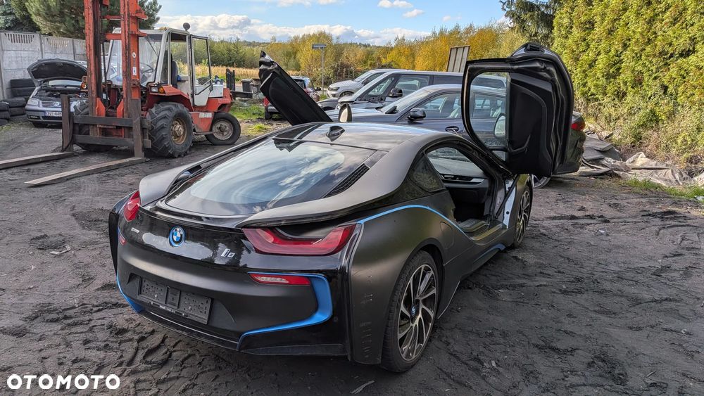BMW i8 Standard - 13