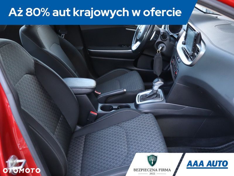 Kia Ceed - 11