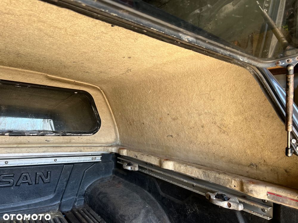 Błotnik prawy zabudowy skrzyni ładunkowej krótka Nissan Navara d40 - 7