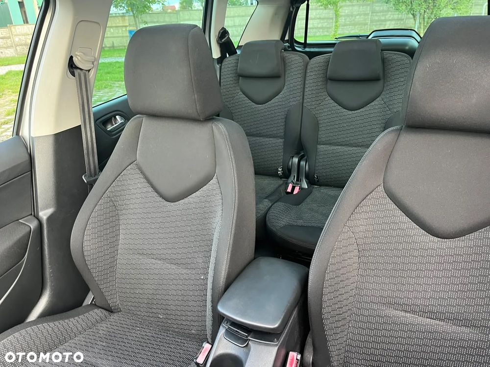 Peugeot 308 2.0 HDi Premium - 15