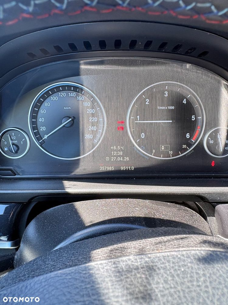 BMW Seria 5 520d - 14