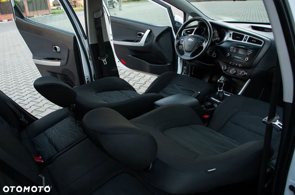 Kia Ceed 1.6 GDI Platinum Edition - 9