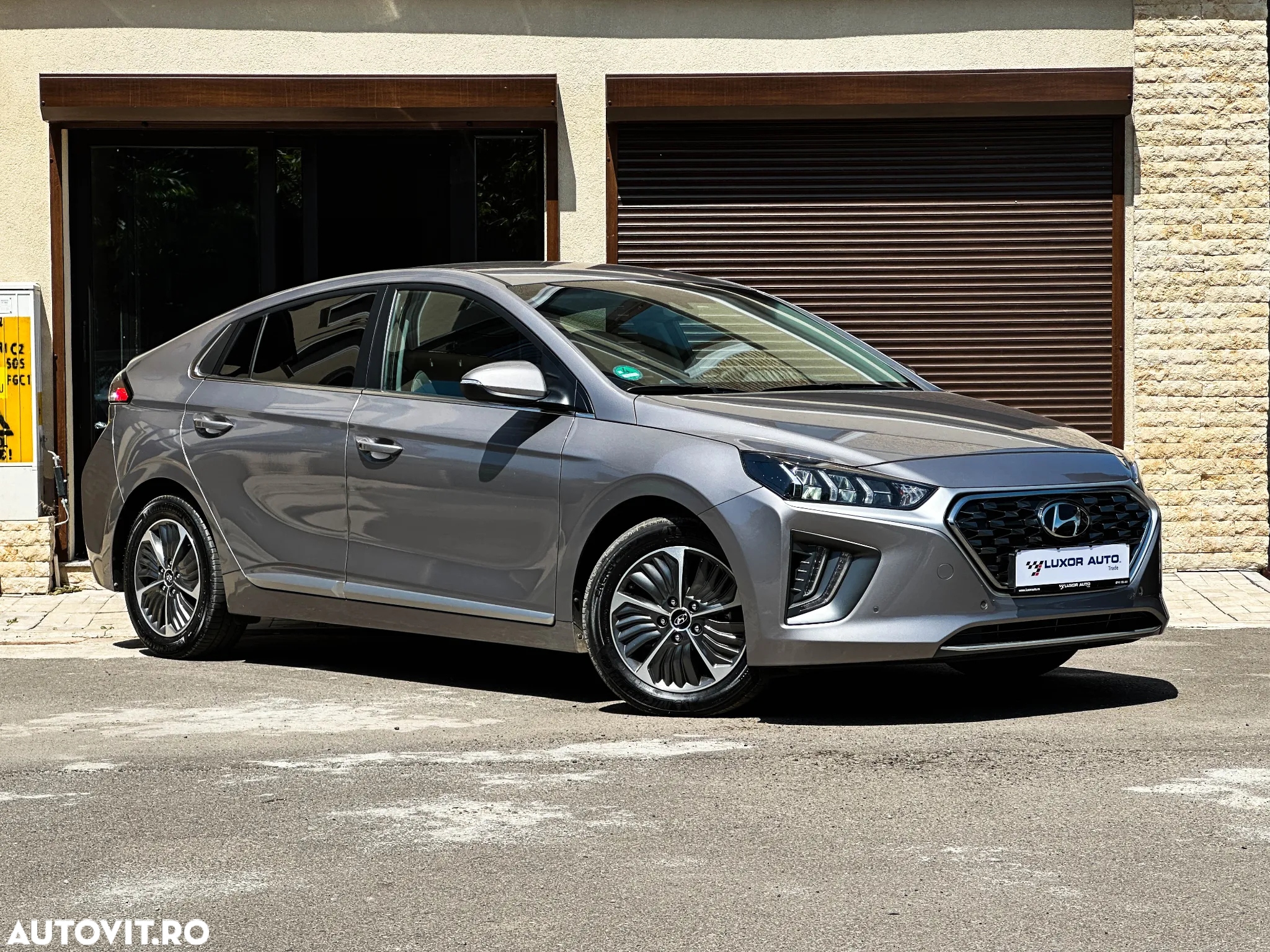 Hyundai IONIQ Plug-In Hybrid 1.6 141CP Exclusive - 6