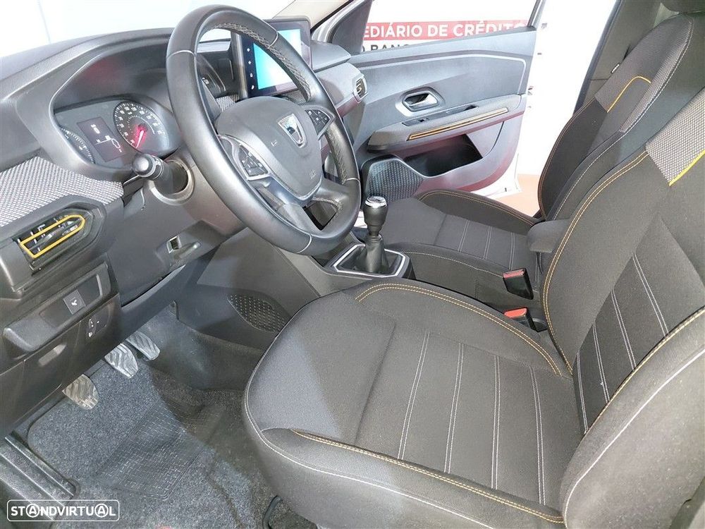 Dacia Sandero - 13