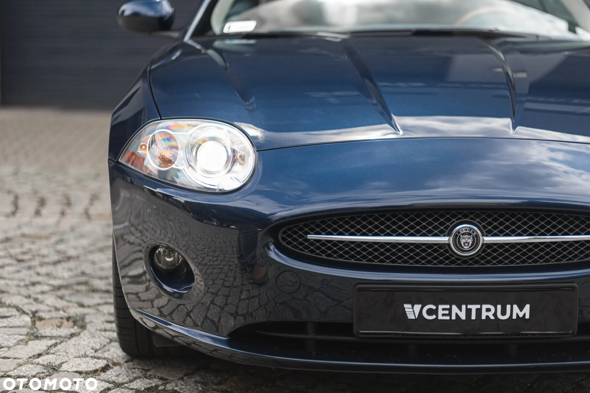 Jaguar XK 4.2 V8 - 7