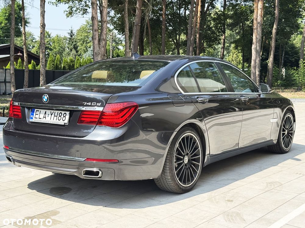 BMW Seria 7 740d xDrive Edition Exclusive - 11