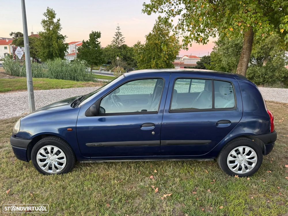 Renault Clio 1.2 RT - 6