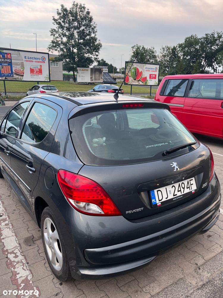 Peugeot 207 HDi FAP 92 Forever - 2
