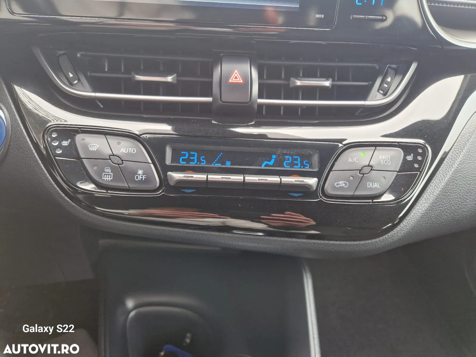 Toyota C-HR 1.8 HSD 4x2 CVT C-enter - 17