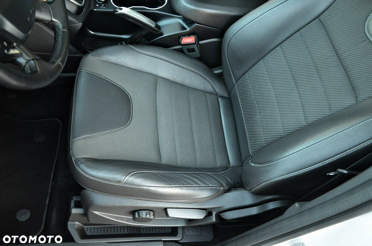 Ford Kuga - 16