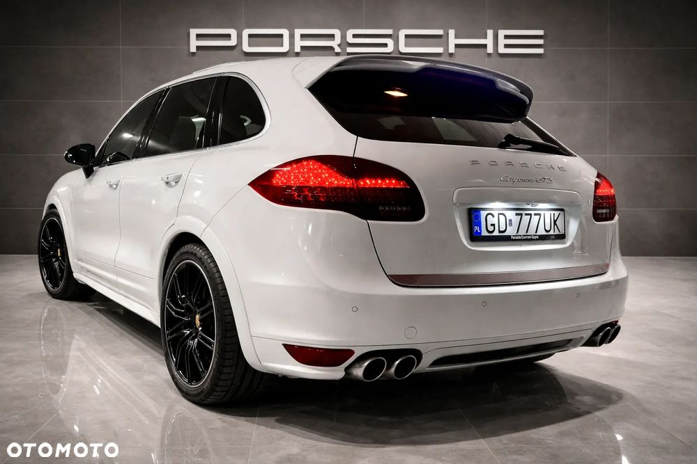 Porsche Cayenne GTS - 4