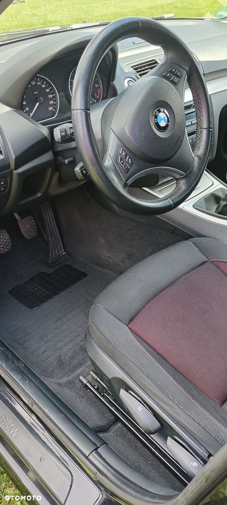 BMW Seria 1 116i - 11