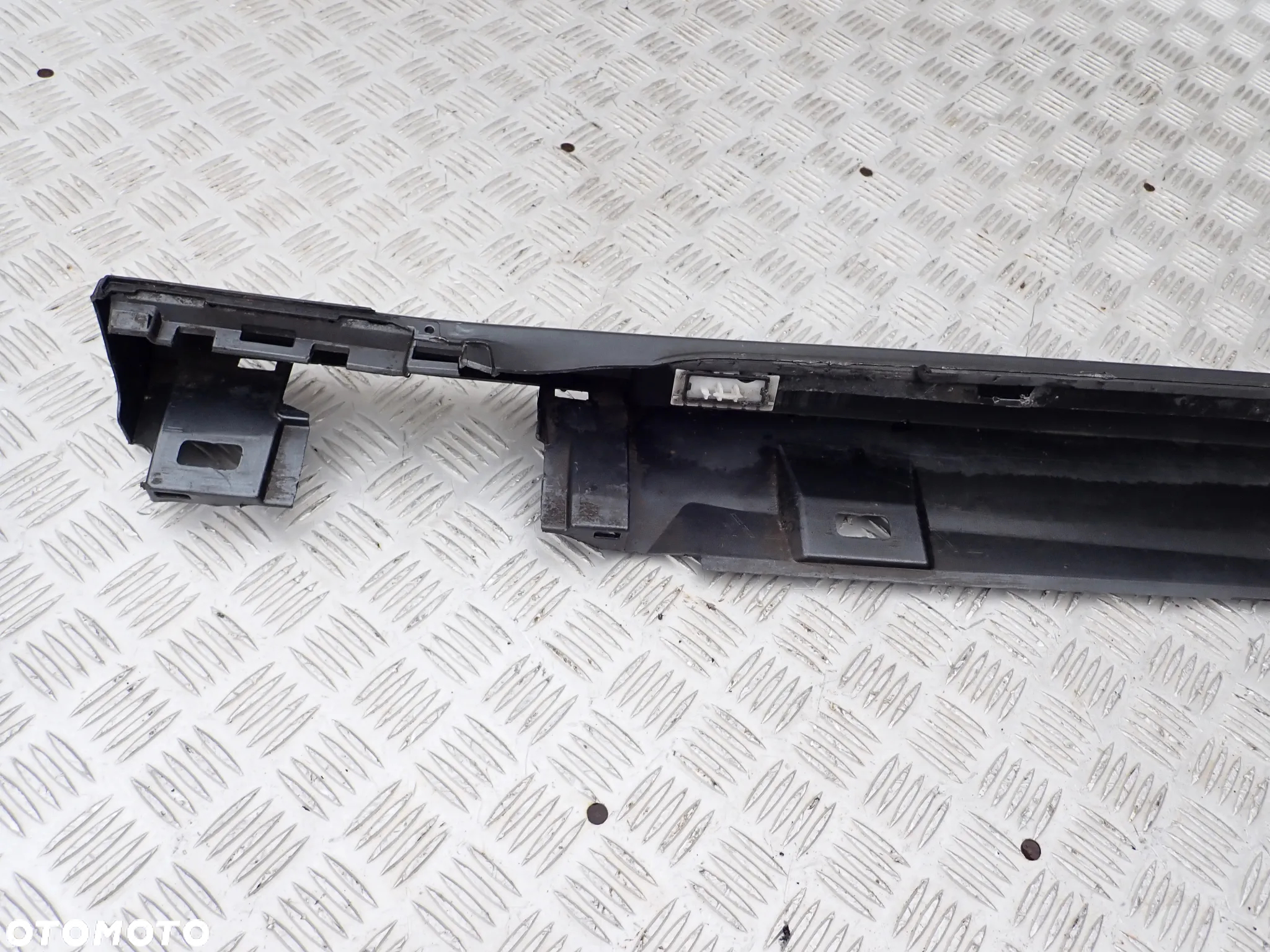 PRÓG LISTWA PROGOWA  PRAWA AUDI A7 4G  4G0853860H - 7