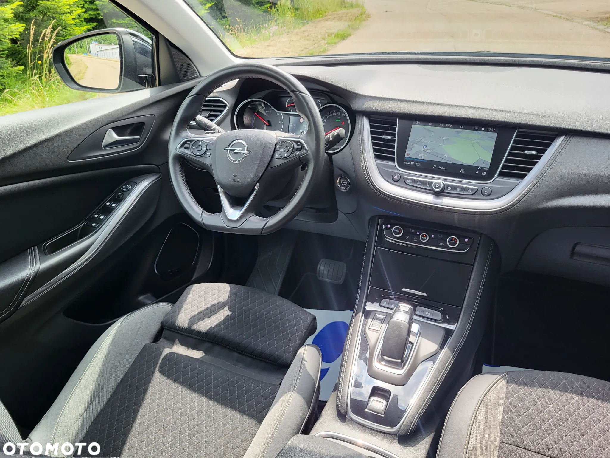 Opel Grandland X Plug-in-Hybrid4 1.6 DI Start/Stop Business INNOVATION - 11