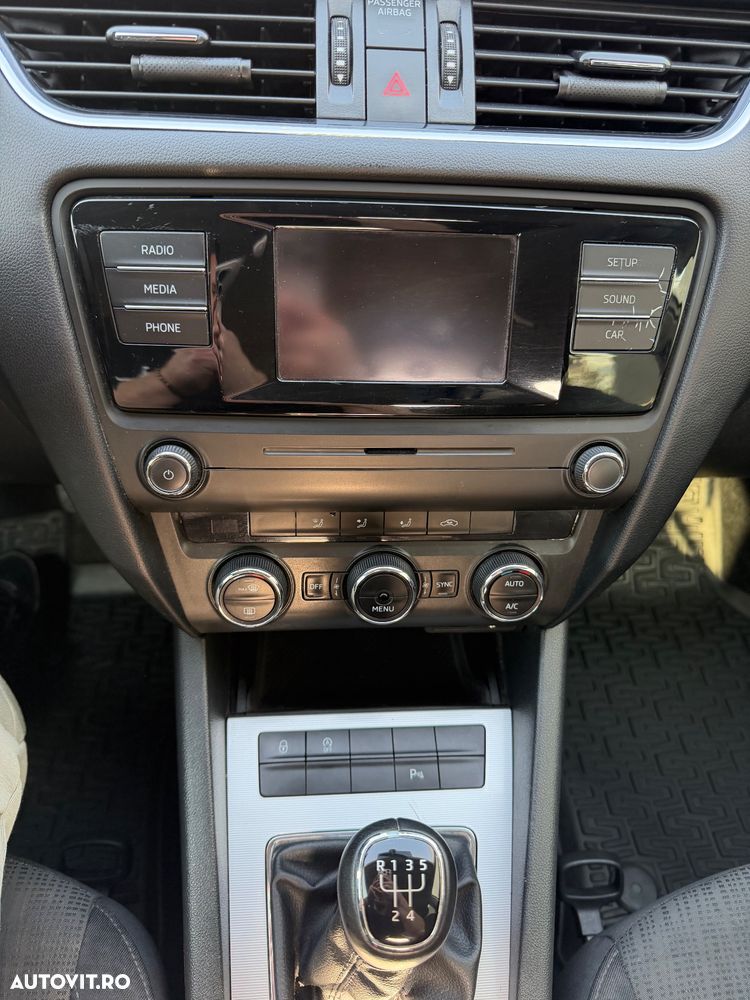 Skoda Octavia 1.6 TDI Ambition - 8