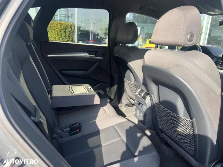 Audi Q5 2.0 40 TDI quattro S tronic Sport - 13