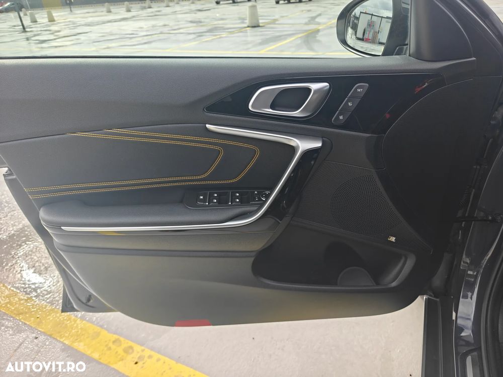 Kia XCeed 1.5 T-GDI 7DCT GT Line - 11