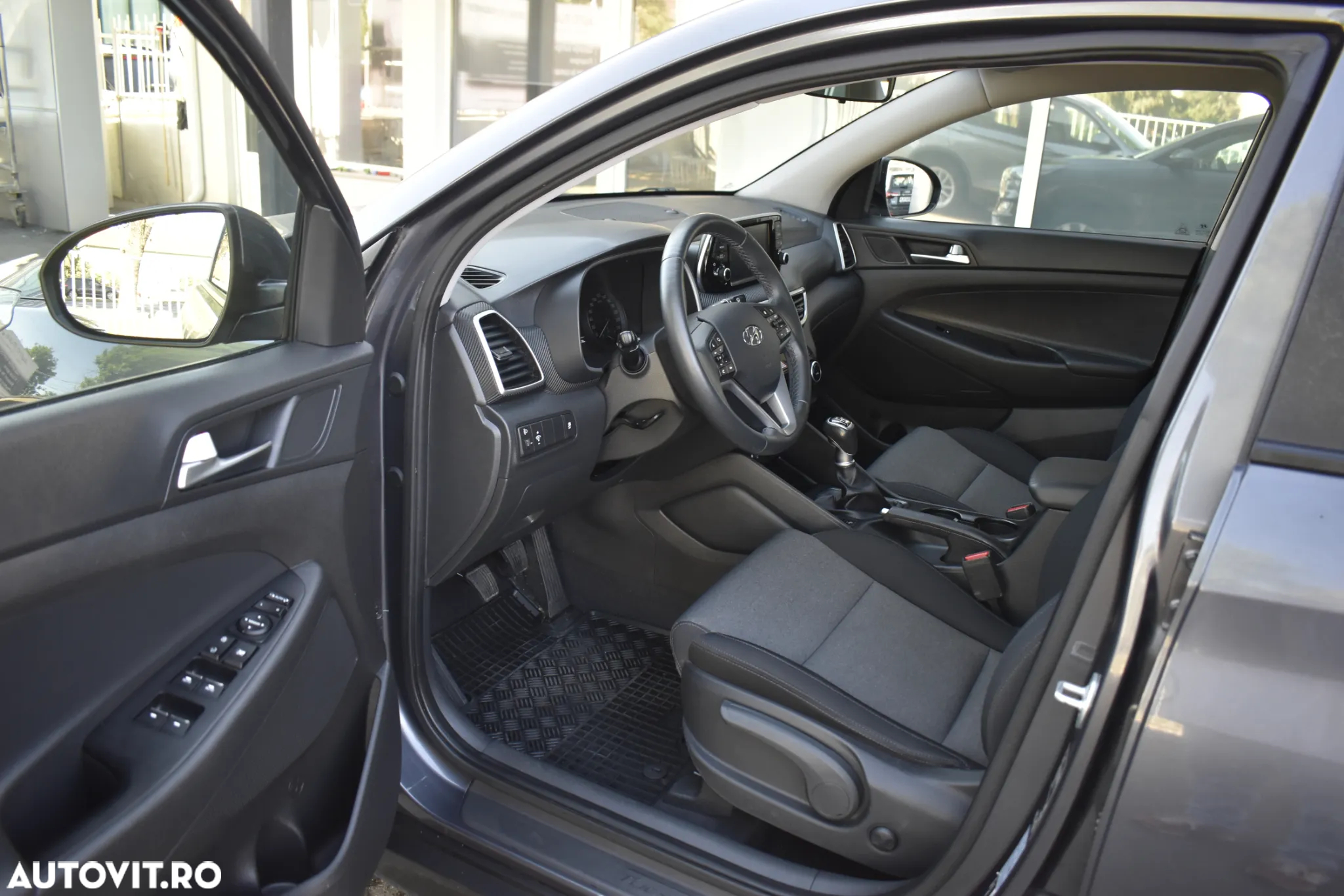 Hyundai Tucson 1.6 GDI 2WD 6MT ISG Style - 32