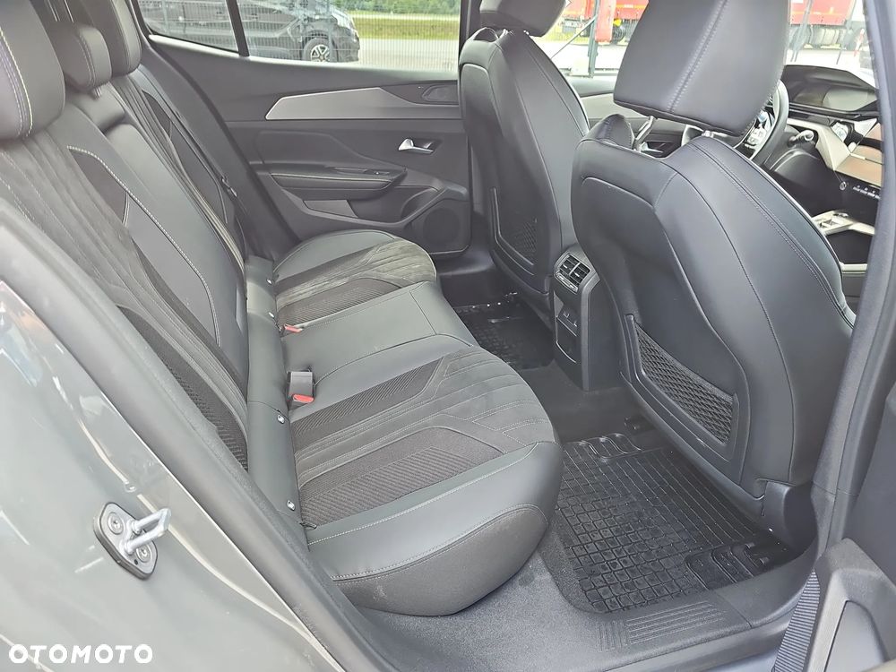 Peugeot 408 1.2 PureTech GT S&S EAT8 - 22