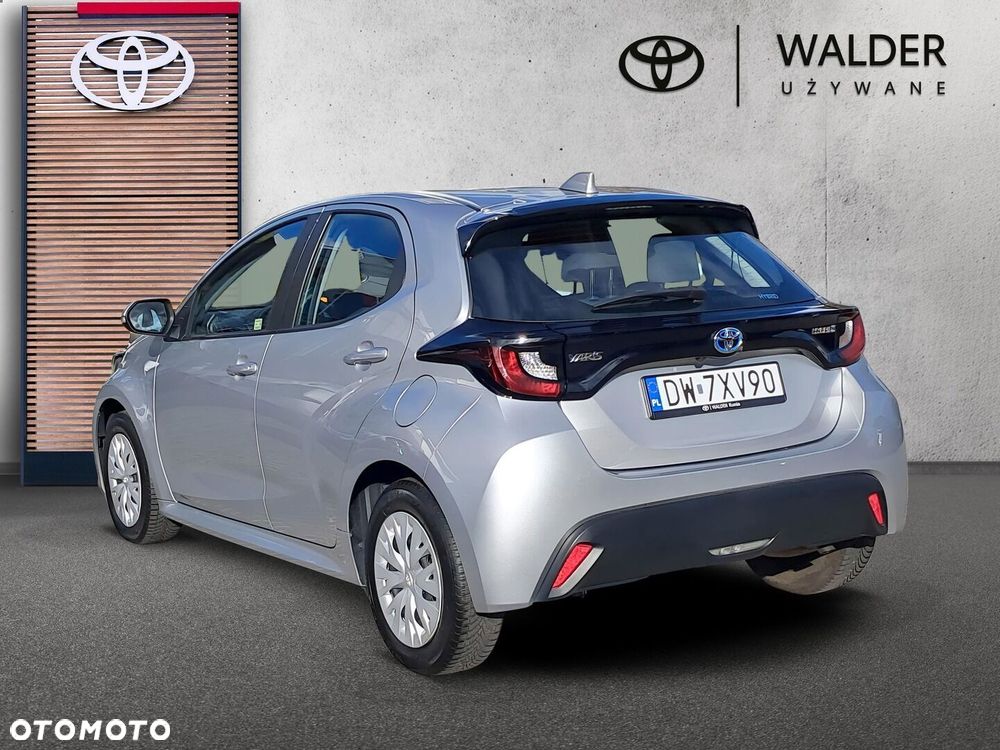 Toyota Yaris 2023 photo 3