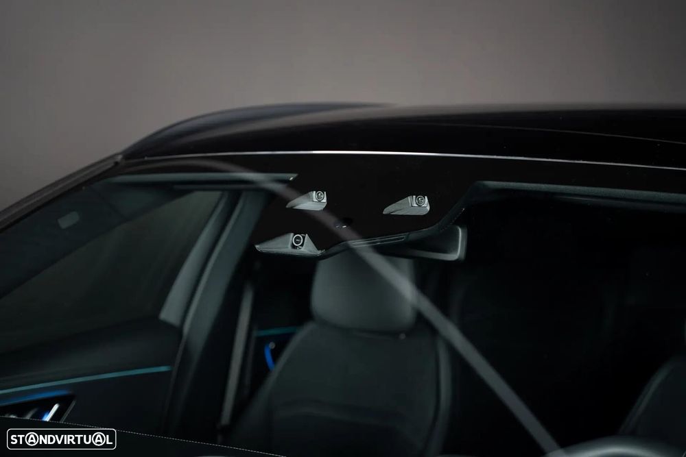Mercedes-Benz E 300 e Station - 12