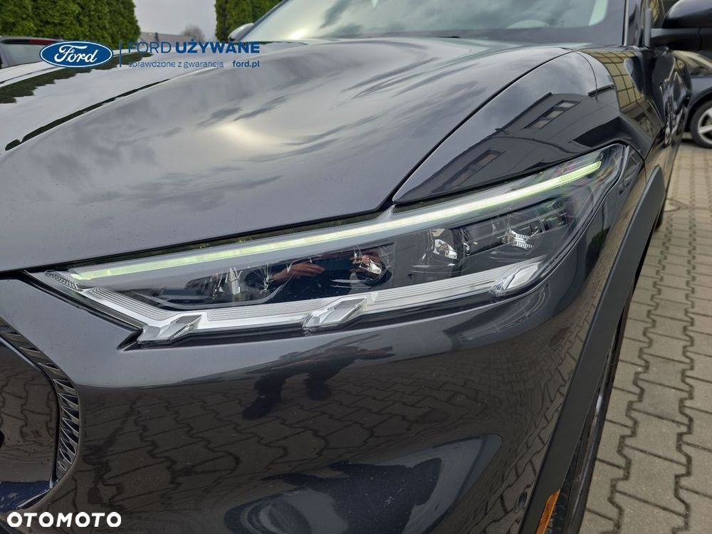 Ford Mustang Mach-E 98kWh RWD Premium - 4