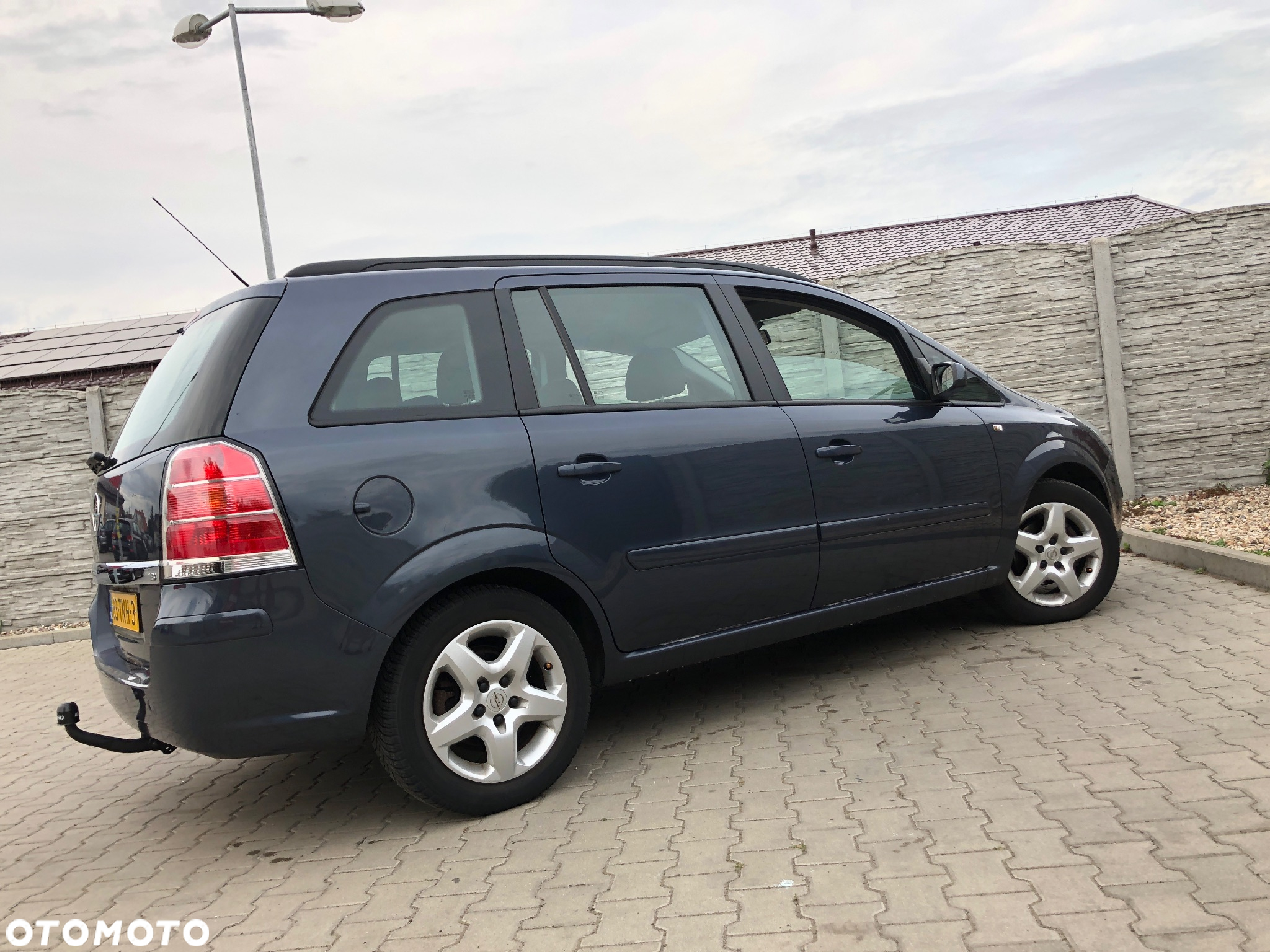 Opel Zafira 1.8 Cosmo - 17