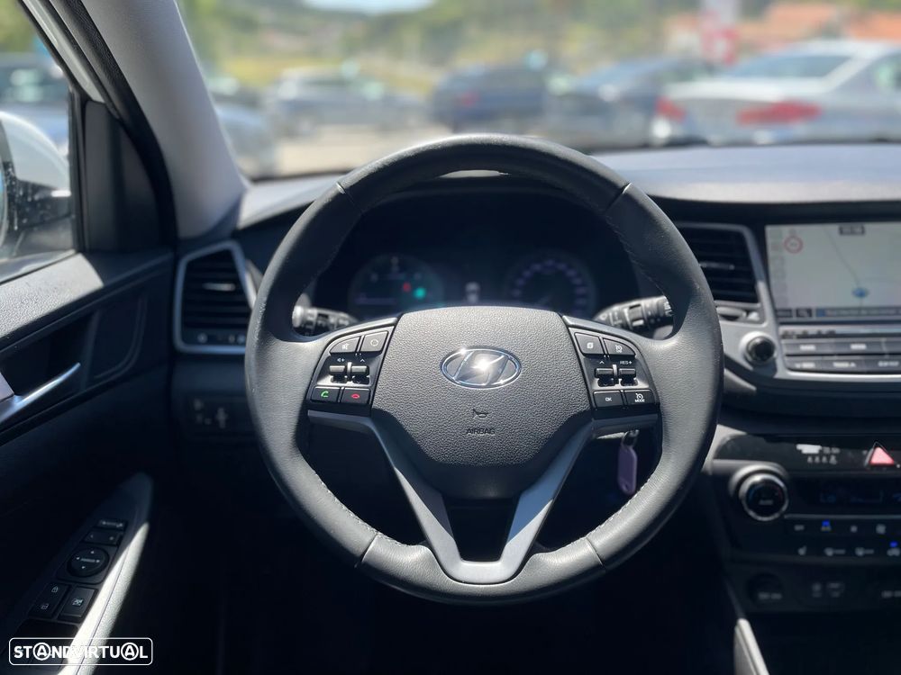 Hyundai Tucson 1.7 CRDi Executive - 10