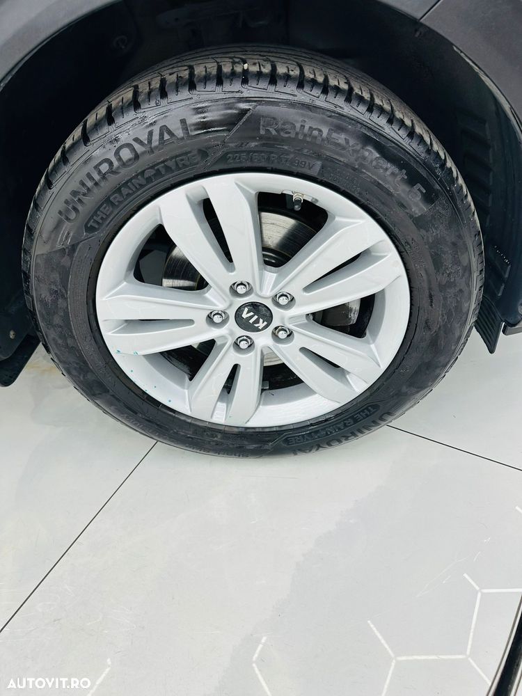 Kia Sportage 1.6 GDI 2WD Black Edition - 10