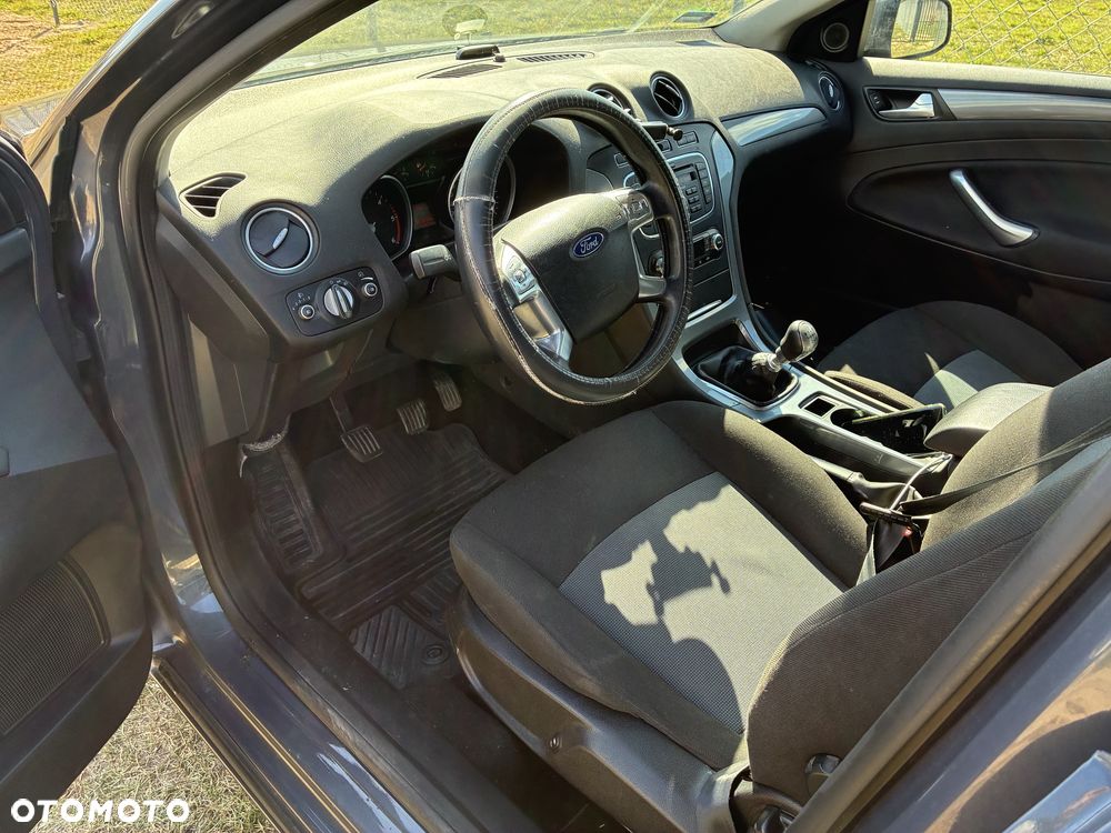 Ford Mondeo - 7