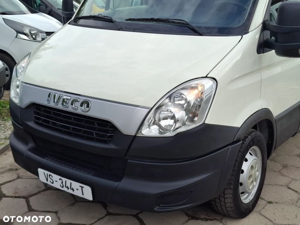 Iveco Daily 35S13 L2H2 ŚREDNIAK Klima HAK 3500KG - 9