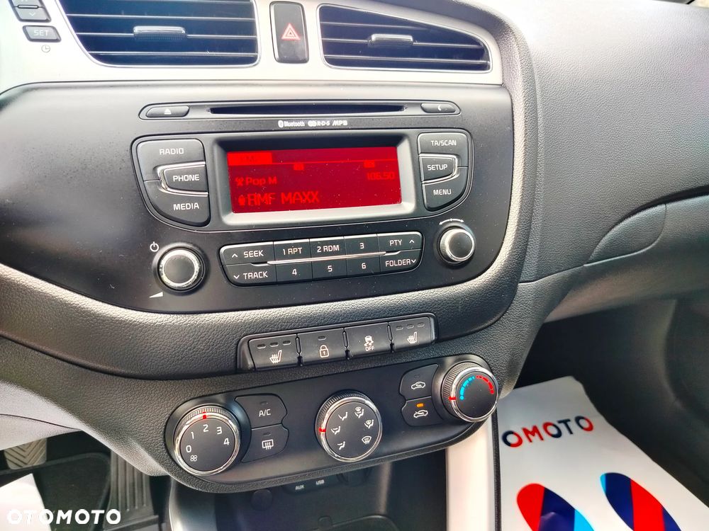 Kia Ceed - 36