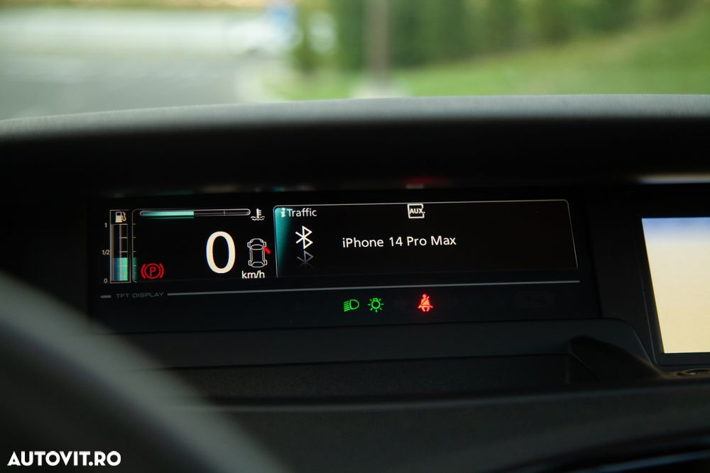 Renault Grand Scenic - 25