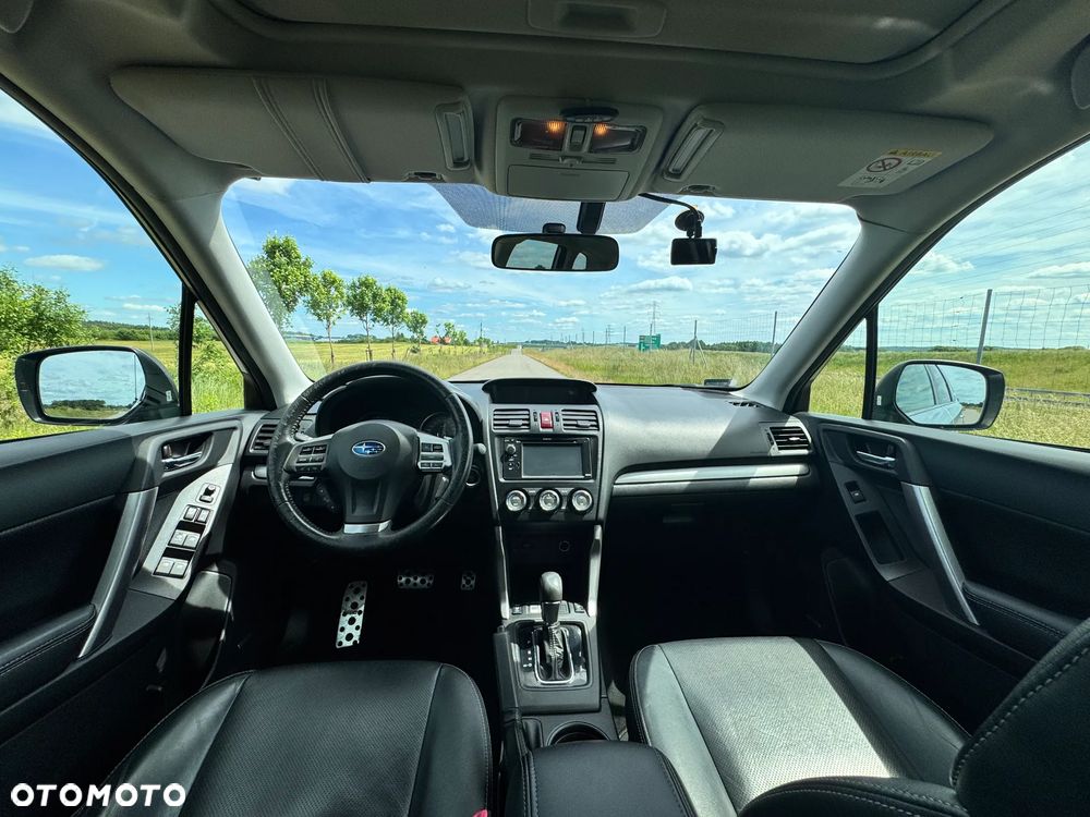 Subaru Forester 2.0XT Platinum Lineartronic - 13