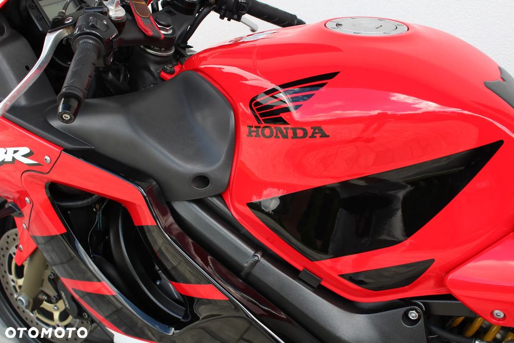 Honda CBR - 13